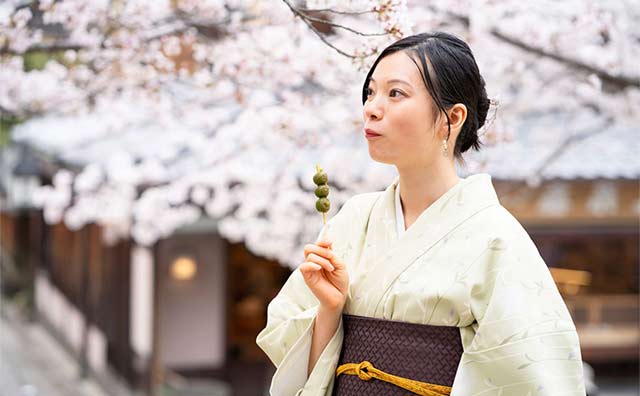 食で感じる京都！人気食べ歩きスポットをご案内のイメージ