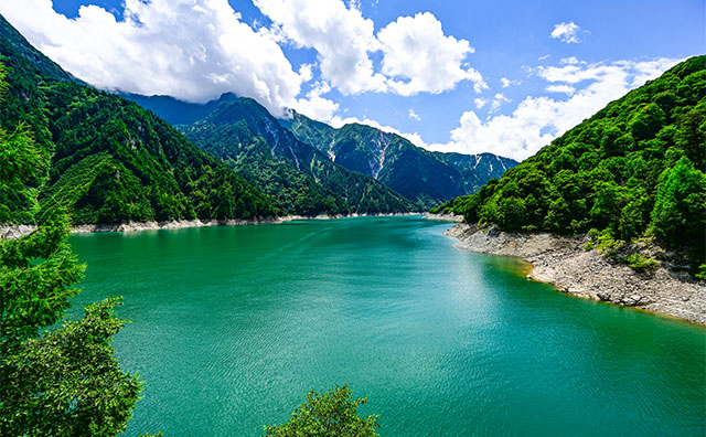 黒部湖