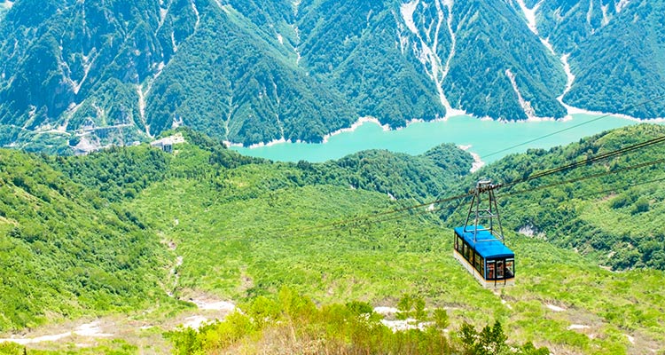 夏の立山黒部アルペンルートを満喫！初心者向け絶景スポット巡りのイメージ