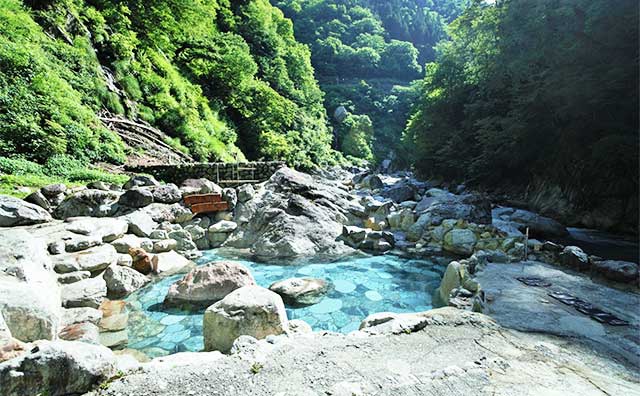 黒灘温泉