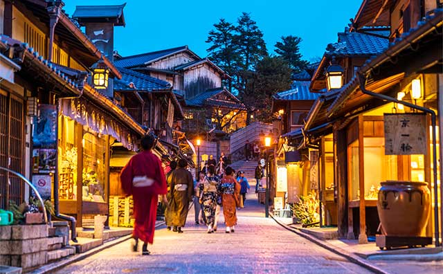 京都の夜も楽しもうのイメージ