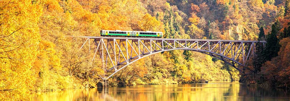 絶景を見るなら只見線！秘境を訪れるローカル線の旅のイメージ