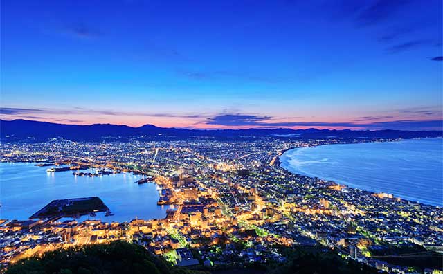 世界三大夜景が見られる函館でロマンティックなひとときを。夜景スポットを紹介