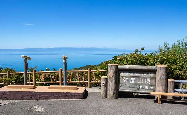 弥彦山頂のイメージ