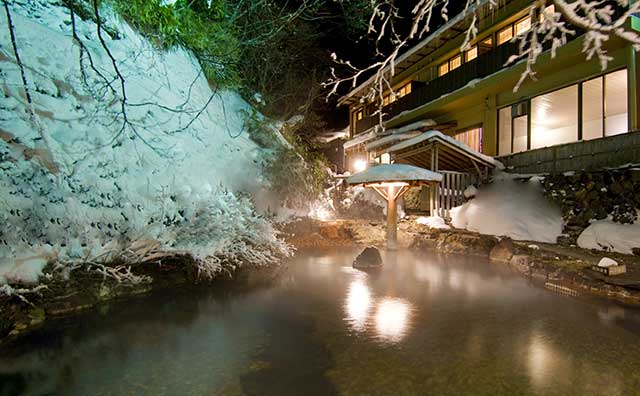 大丸温泉旅館　露天風呂の一例