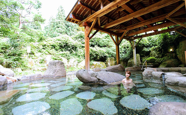 女性露天風呂