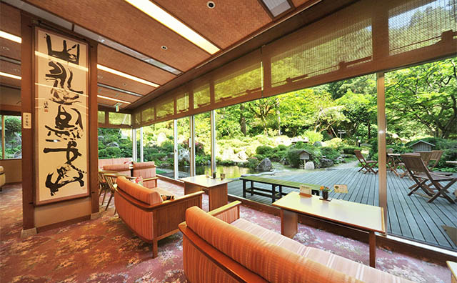 ロビーラウンジ「詩季」