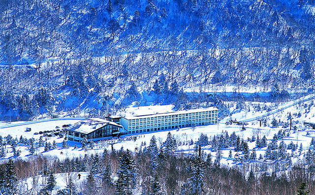 志賀高原プリンスホテル　東館　全景