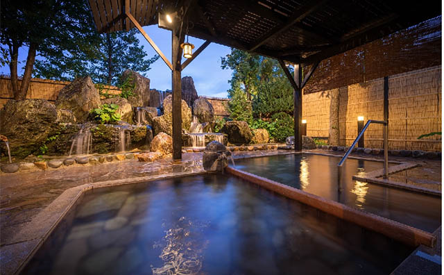 美湯美食の離れ宿　小野川温泉　河鹿荘　露天風呂一例