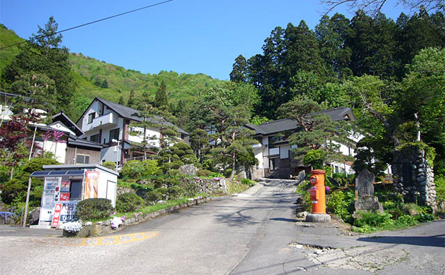 白布温泉　東屋　外観