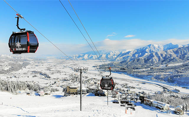 石打丸山スキー場　ゴンドラ