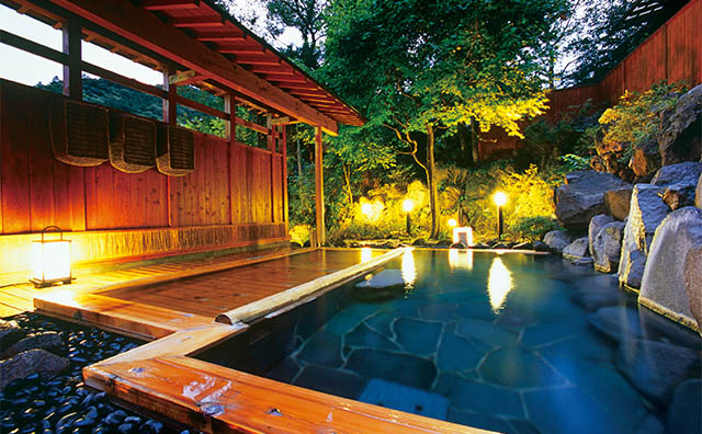 鍾寿館　露天「山里乃湯」