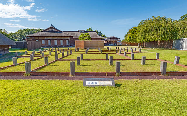 根城 本丸常御殿跡