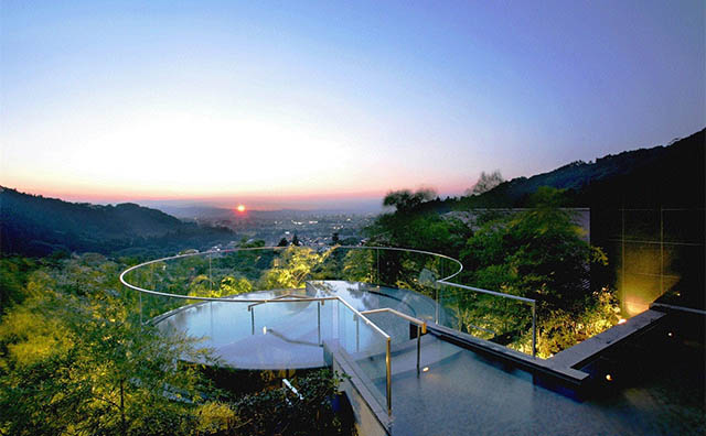 御宿東鳳　宙の湯