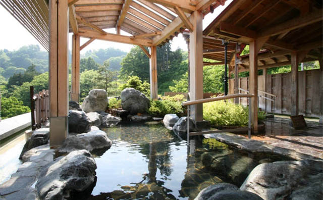 よもぎひら温泉　和泉屋　風の湯露天風呂