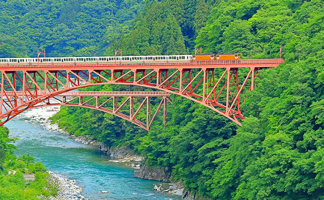 黒部峡谷