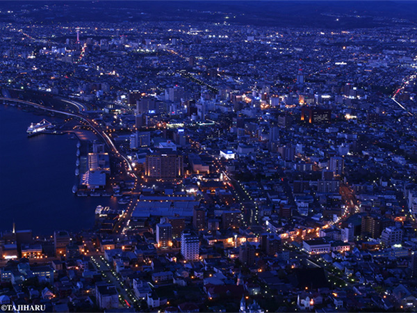 函館女子ひとり旅。フォトジェニックな夜景、修道院、海鮮丼を満喫のイメージ