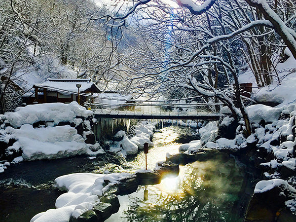 群馬・宝川温泉へのひとり旅。何もかもイヤになったら試してほしい