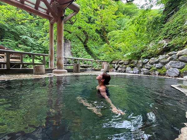 【宿泊記】夏油温泉 元湯夏油で湯巡りを満喫。大自然に囲まれた岩手の秘湯