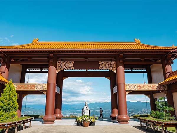 台湾のお寺「佛光山法水寺」異国情緒が漂う伊香保の観光スポット