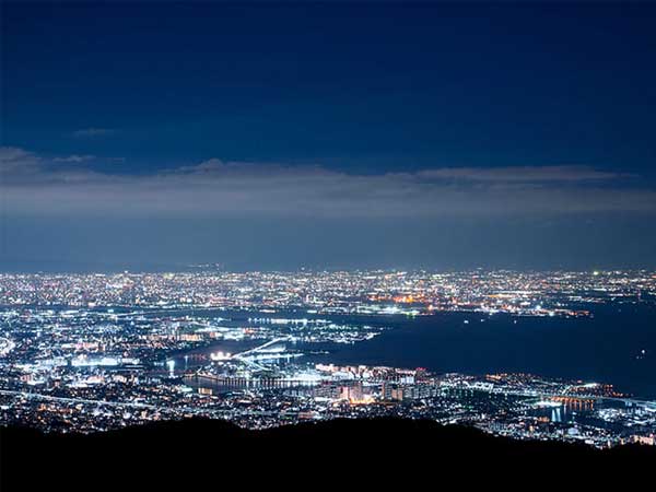 六甲山の夜景スポット「六甲ガーデンテラス」へ。有馬温泉周辺を観光