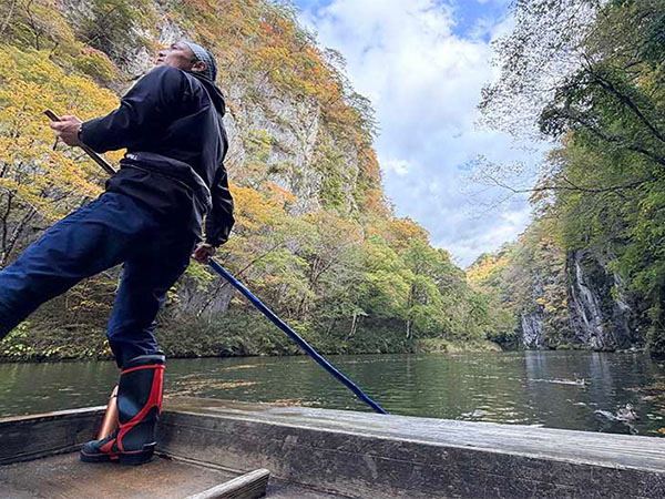 【猊鼻渓＆厳美渓】紅葉名所を巡る岩手旅。舟下りや空飛ぶだんごも体験