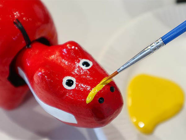 会津若松七日町通りで「赤べこ絵付け体験」とカフェ巡り。東山温泉も満喫