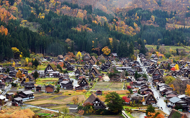 白川郷 秋 / 写真提供　岐阜県白川村役場