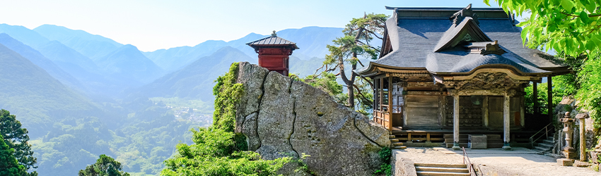 山寺(立石寺)：開山堂(納経堂)