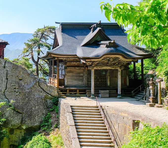 山寺(立石寺)：開山堂(納経堂)